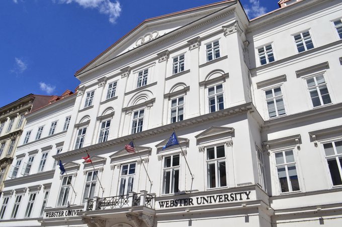 Webster Vienna Private University